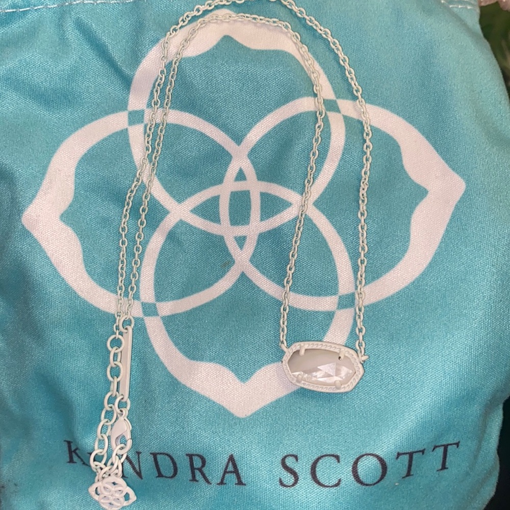 Kendra Scott Necklace